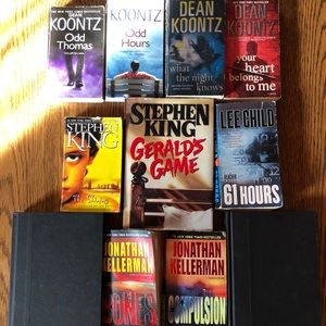 ❌SOLD❌ 11 Books for $15!
